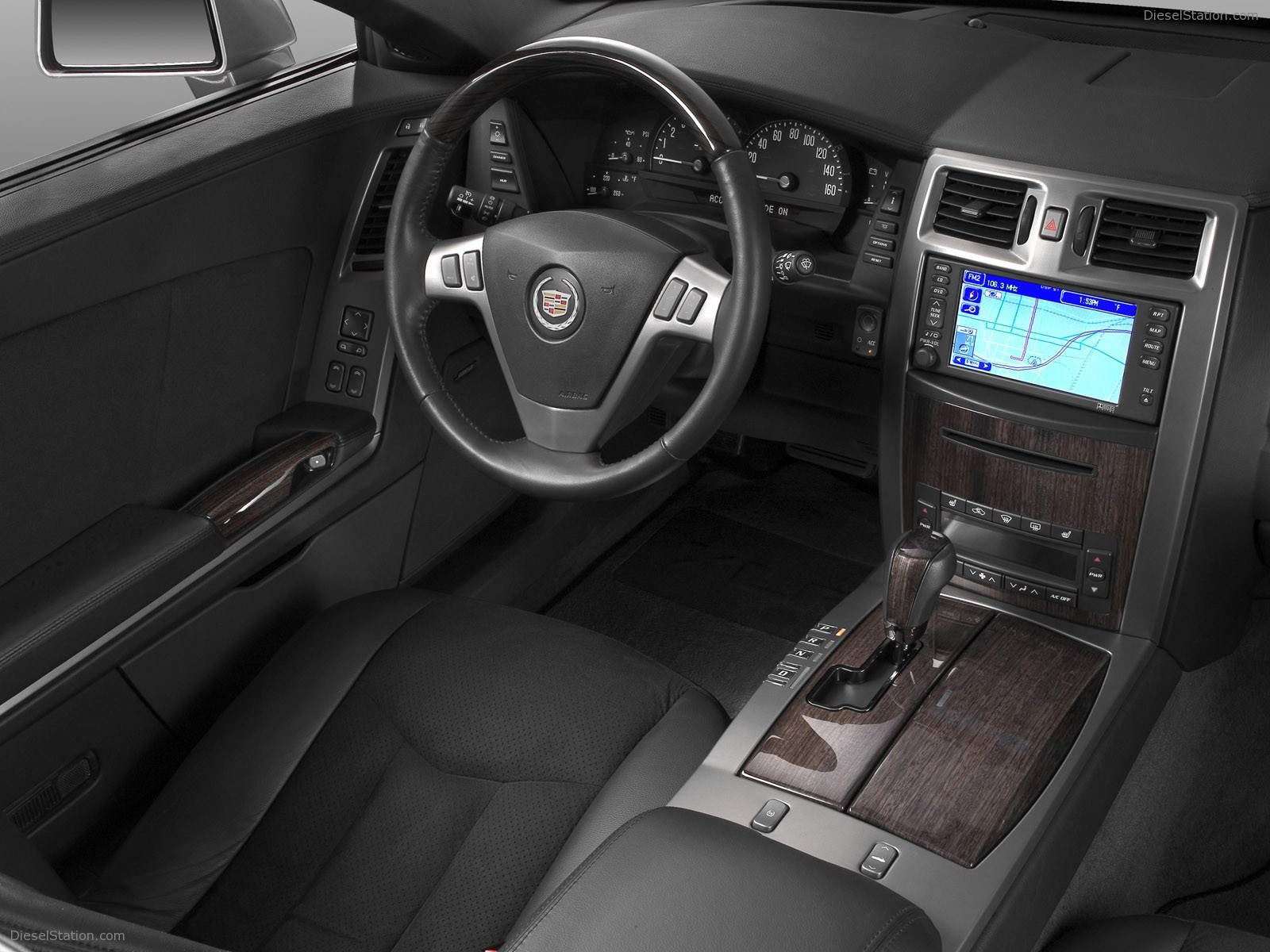 Cadillac XLR V
